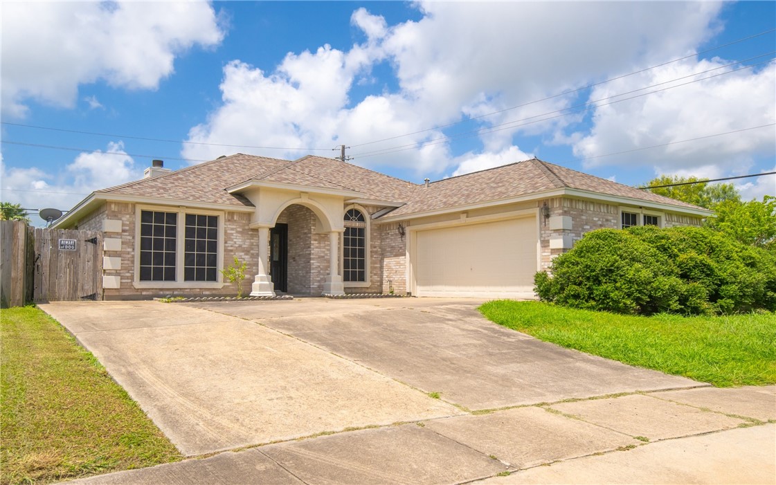 6801 Blue Skyway Dr Property Photo 1