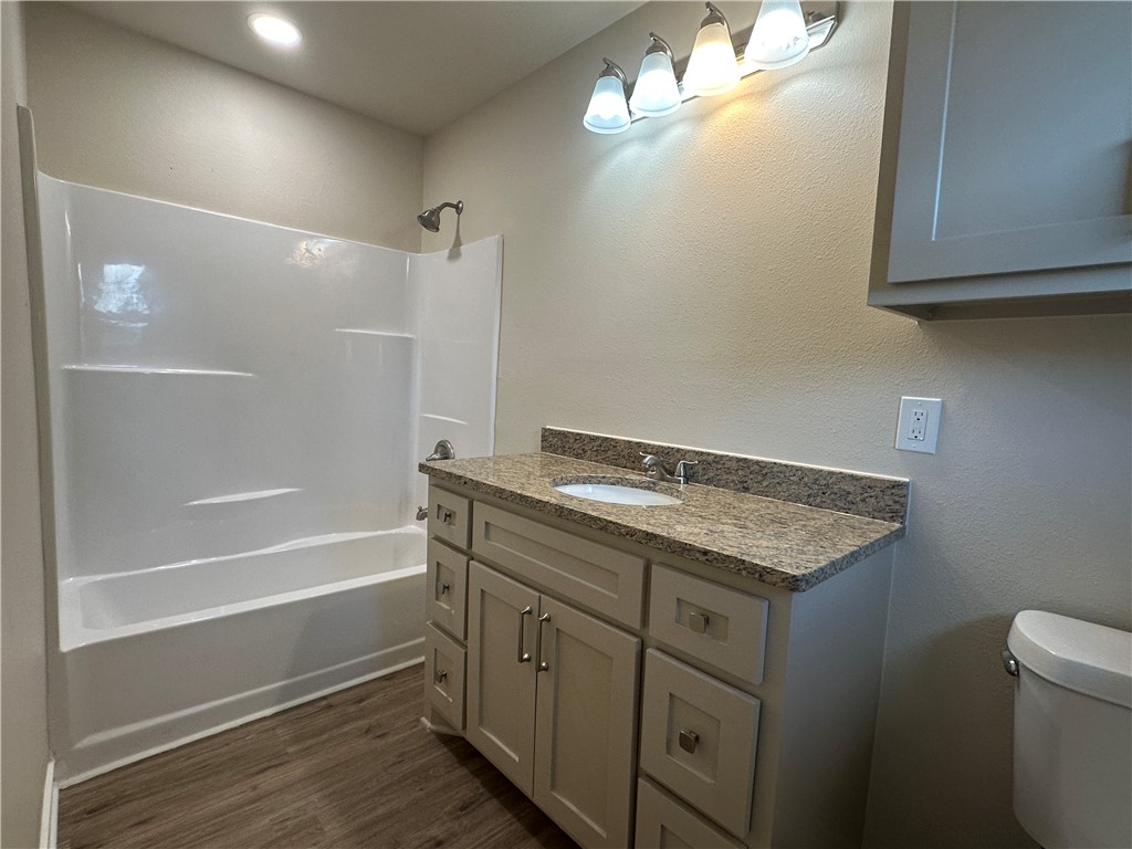 3313 Lynnwood Property Photo 7