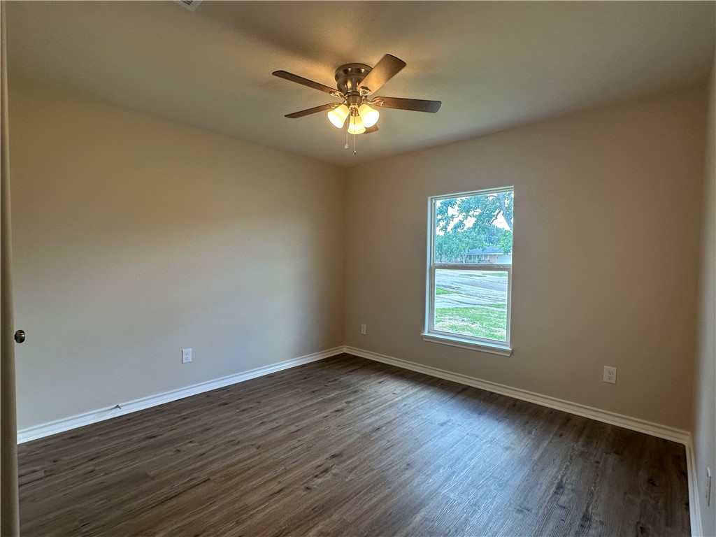 3313 Lynnwood Property Photo 8