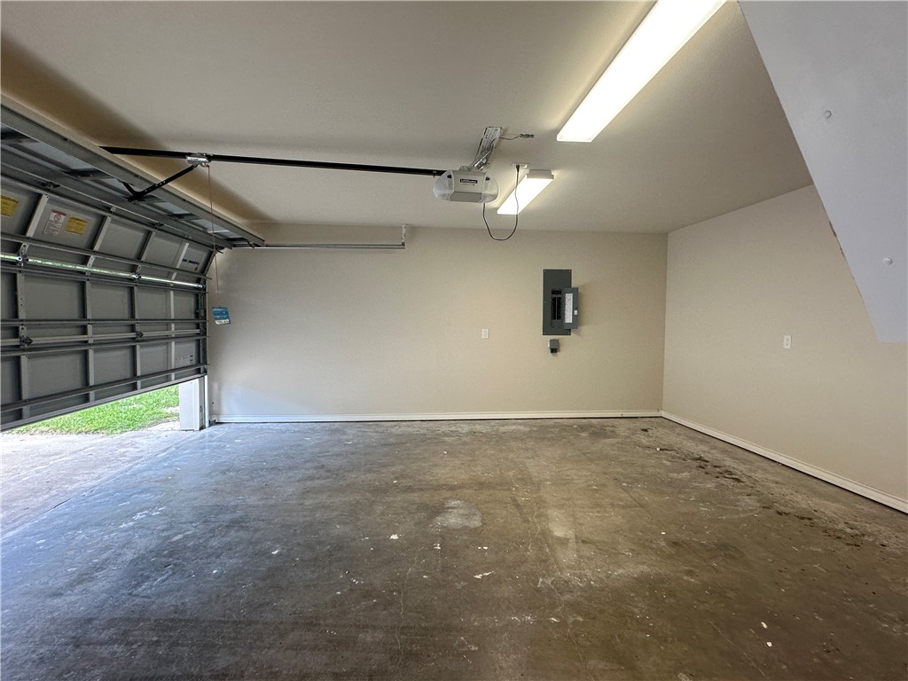 3313 Lynnwood Property Photo 12