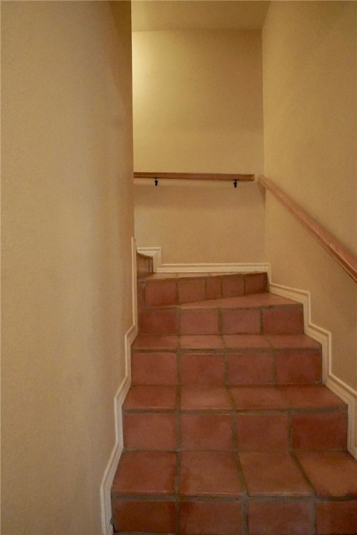 2204 Angel Ct Property Photo 20