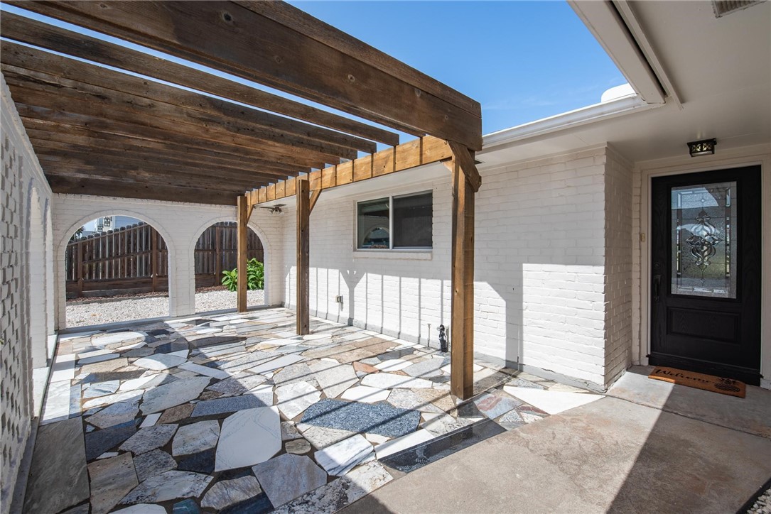 15422 Cuttysark St Property Photo 2