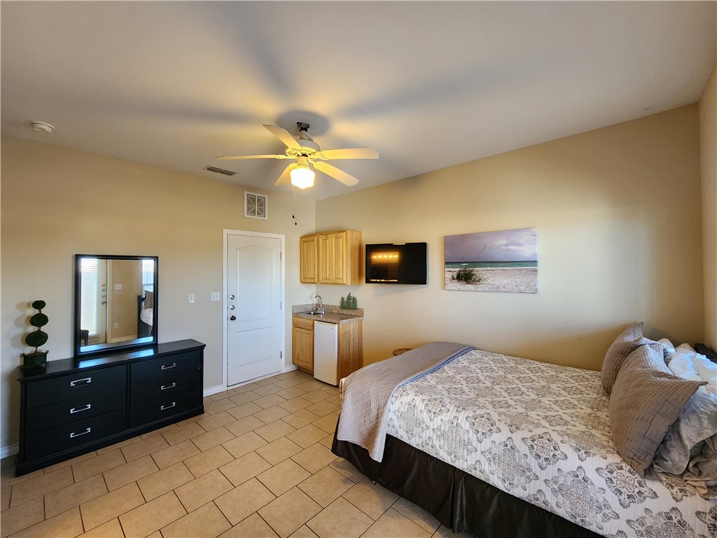 14202 Encantada Ave 403 Property Photo 23