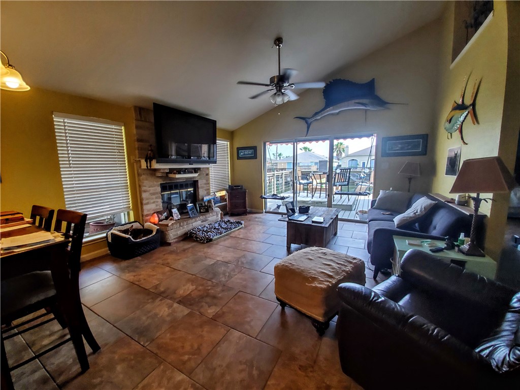 13938 Dasmarinas Dr Property Photo 6