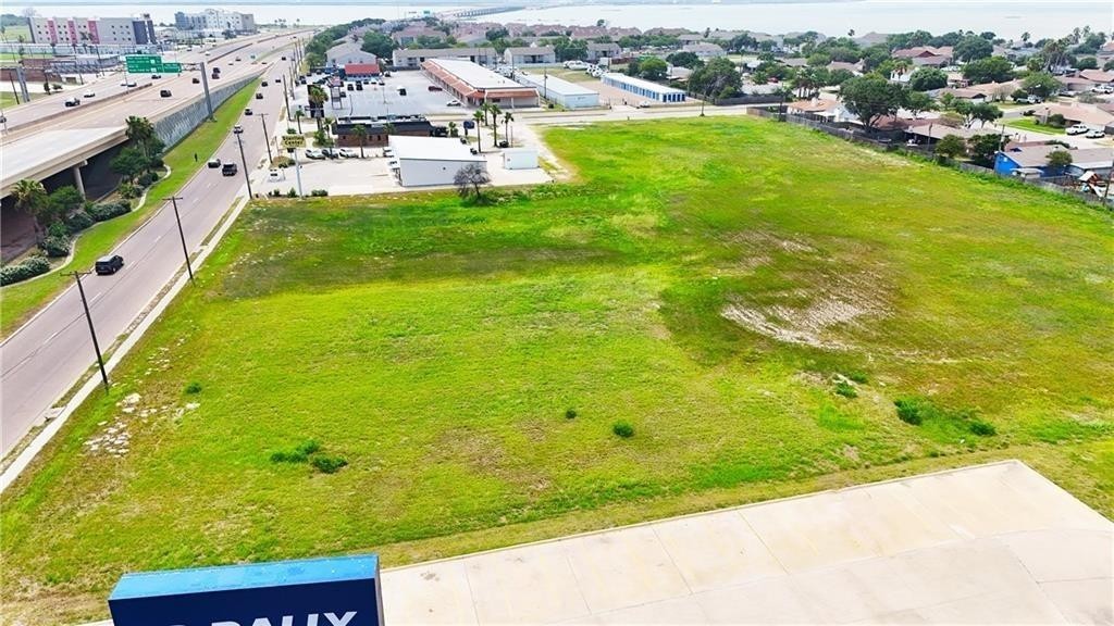 9526 S Padre Island Dr Property Photo 4