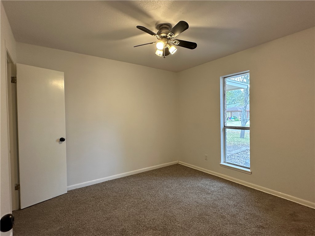 6118 Locke Property Photo 2