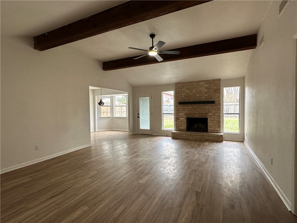6118 Locke Property Photo 3
