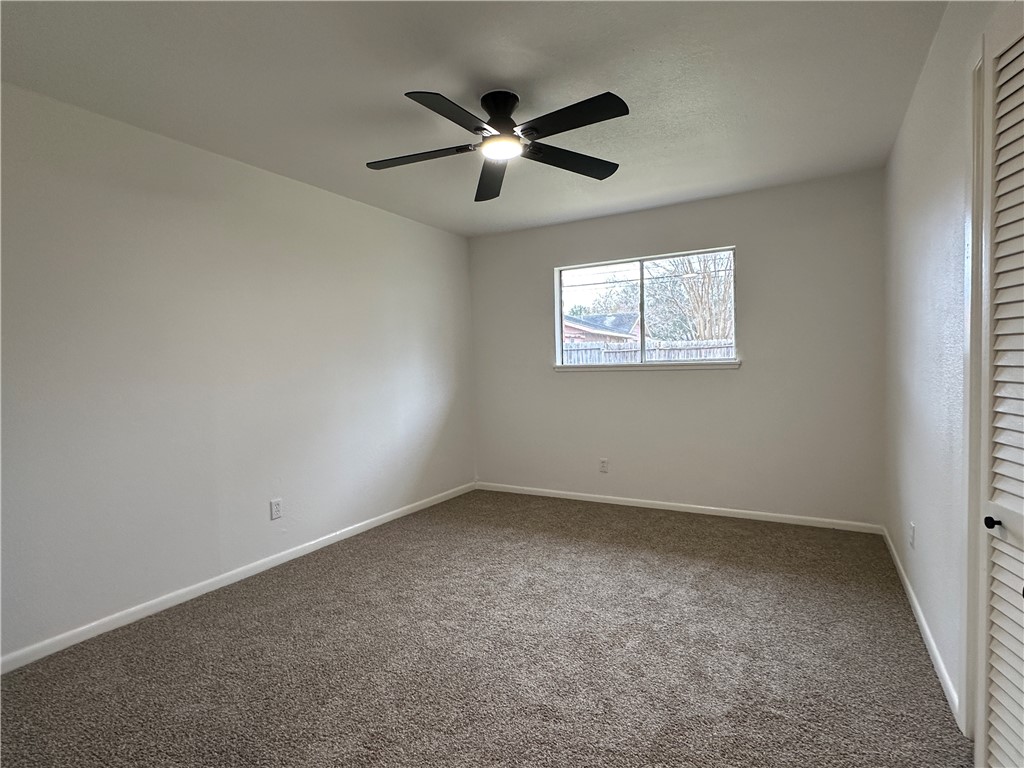 6118 Locke Property Photo 6