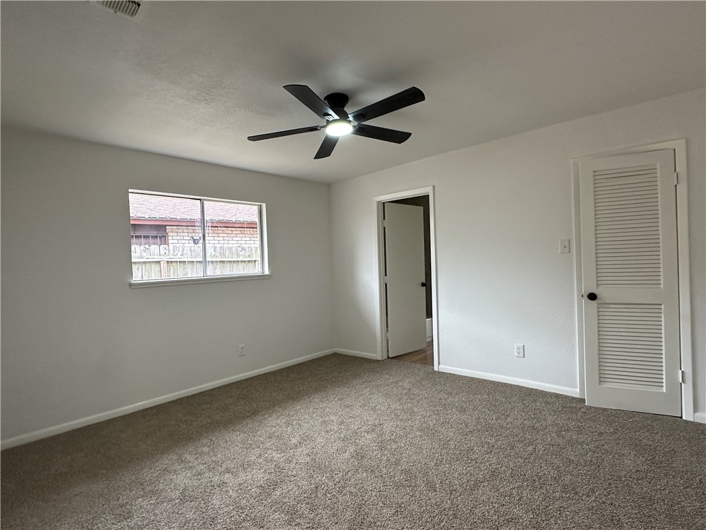 6118 Locke Property Photo 7