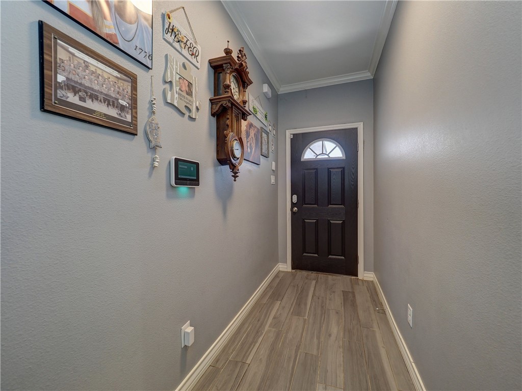 2050 Admiral Lane Property Photo 2