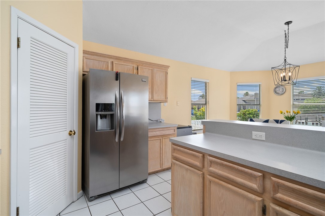 1025 Pompano Dr Property Photo 13