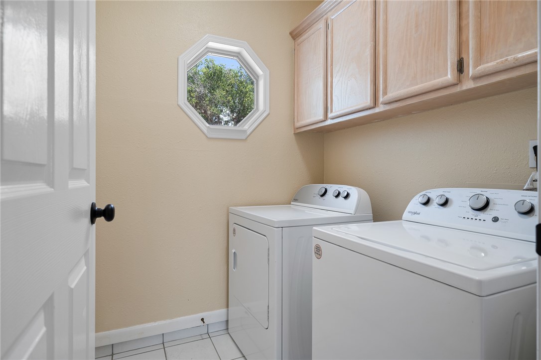 1025 Pompano Dr Property Photo 23