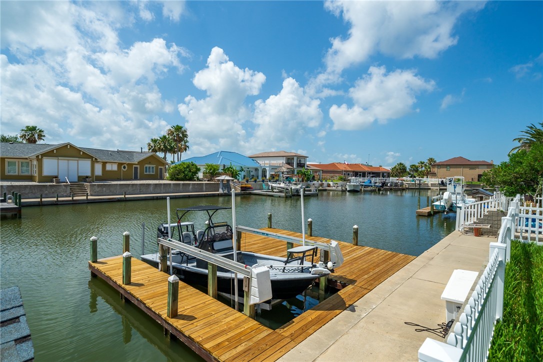 1025 Pompano Dr Property Photo 24