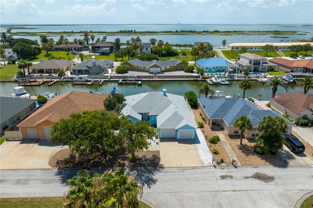 1025 Pompano Dr Property Photo 36