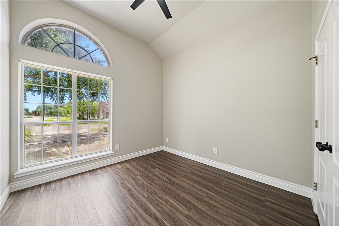 7529 Annemasse St Property Photo 26