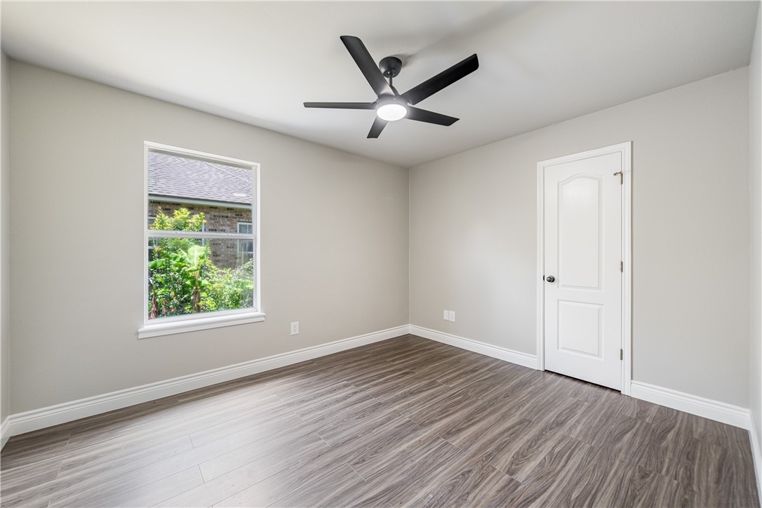 7529 Annemasse St Property Photo 28