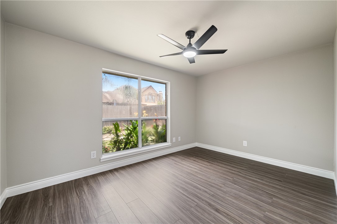 7529 Annemasse St Property Photo 31