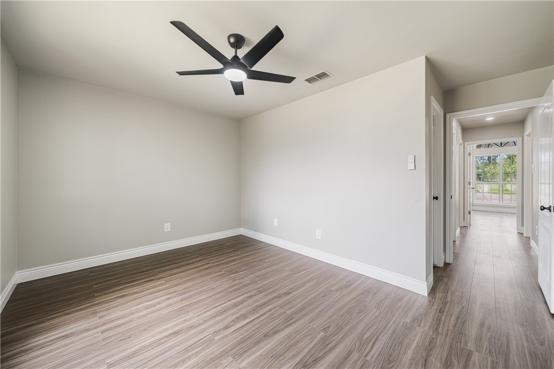 7529 Annemasse St Property Photo 32
