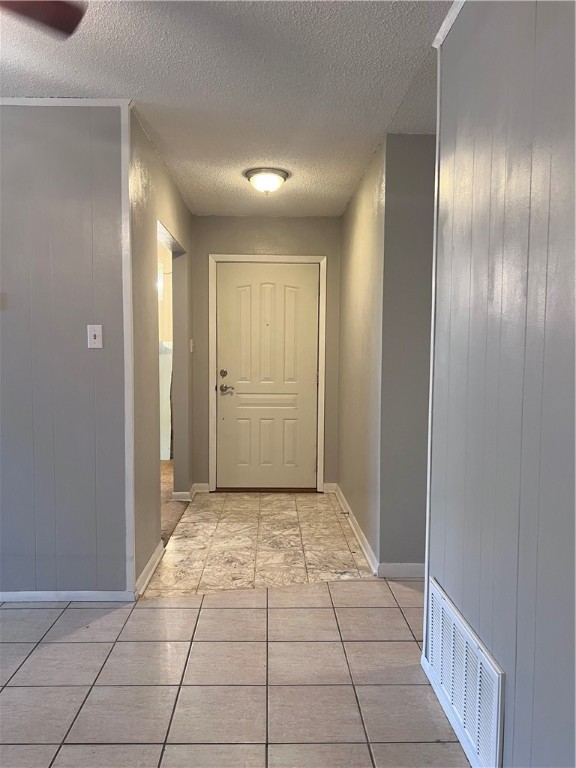 5825 San Saba Dr Property Photo 2