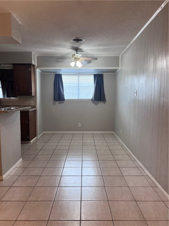 5825 San Saba Dr Property Photo 6