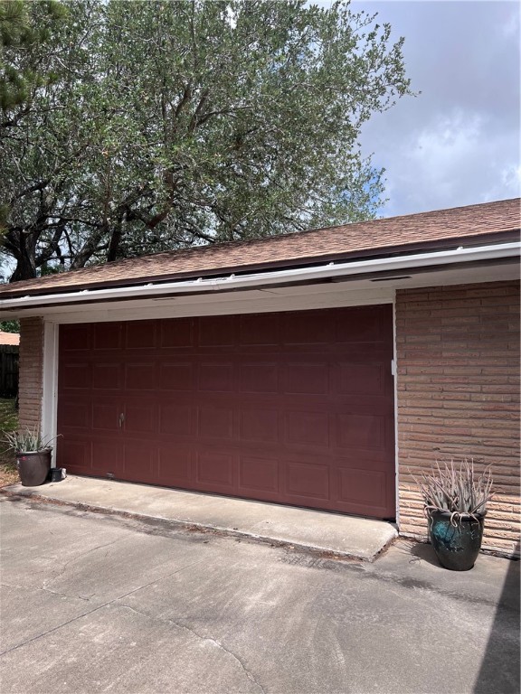 5825 San Saba Dr Property Photo 34
