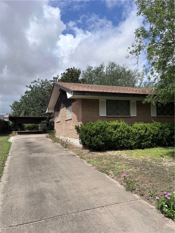 5825 San Saba Dr Property Photo 35