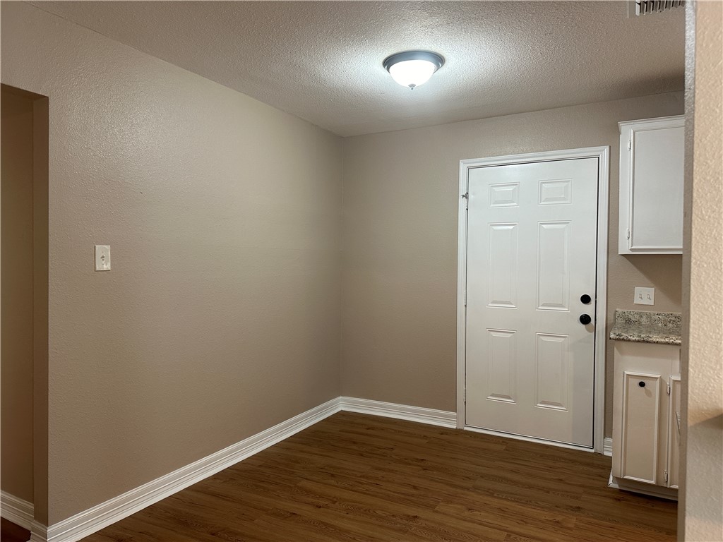 905 Ronald Dr Property Photo 8