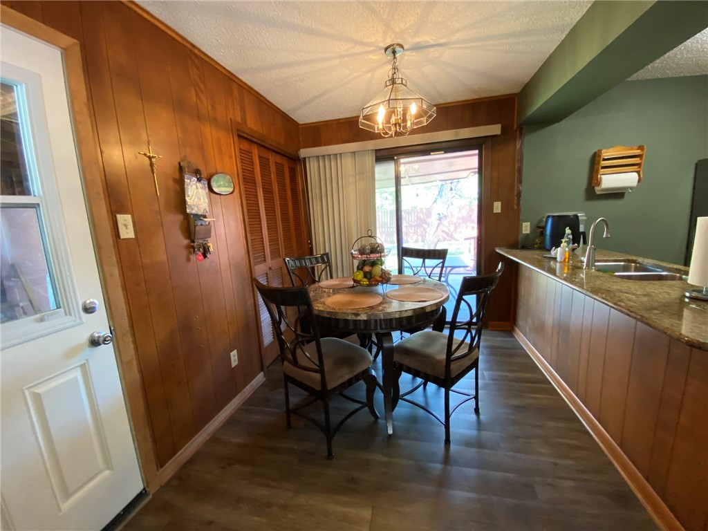5610 Tanglewood Dr Property Photo 5