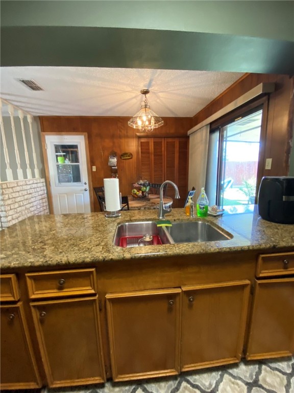 5610 Tanglewood Dr Property Photo 10