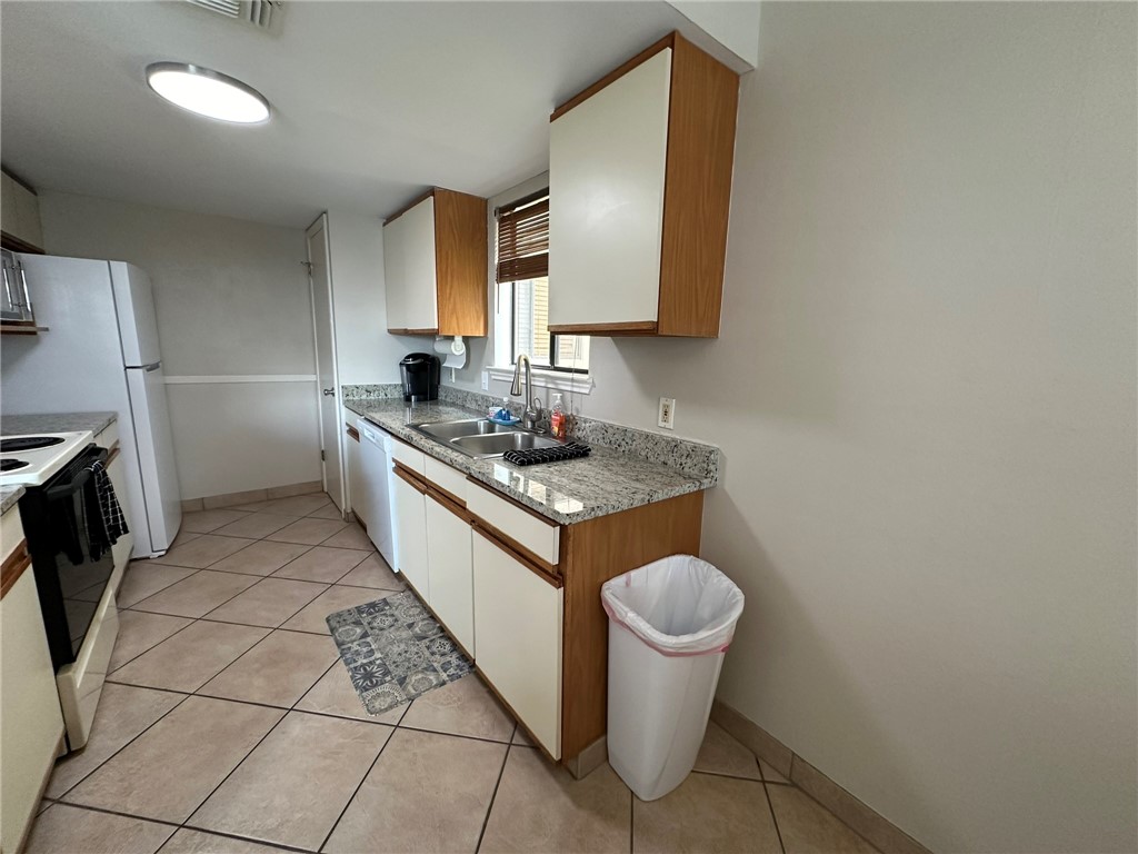 15425 Fortuna Bay Dr 207 Property Photo 6