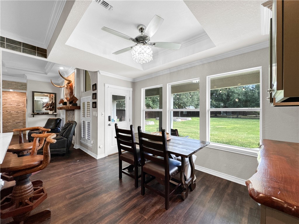 13910 Riverway Dr Property Photo 11