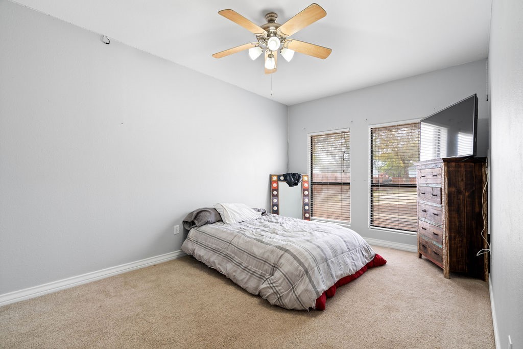 2214 N Mccampbell St Property Photo 12