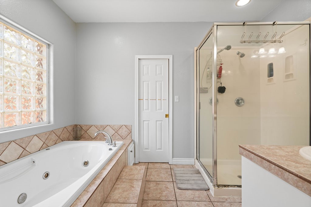 2214 N Mccampbell St Property Photo 17