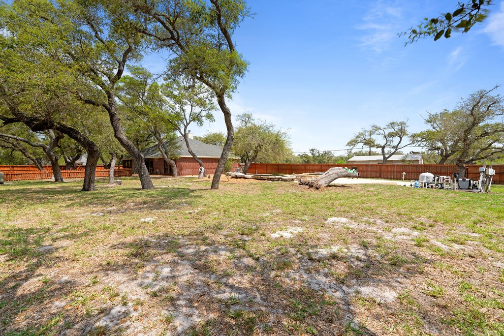 2214 N Mccampbell St Property Photo 28