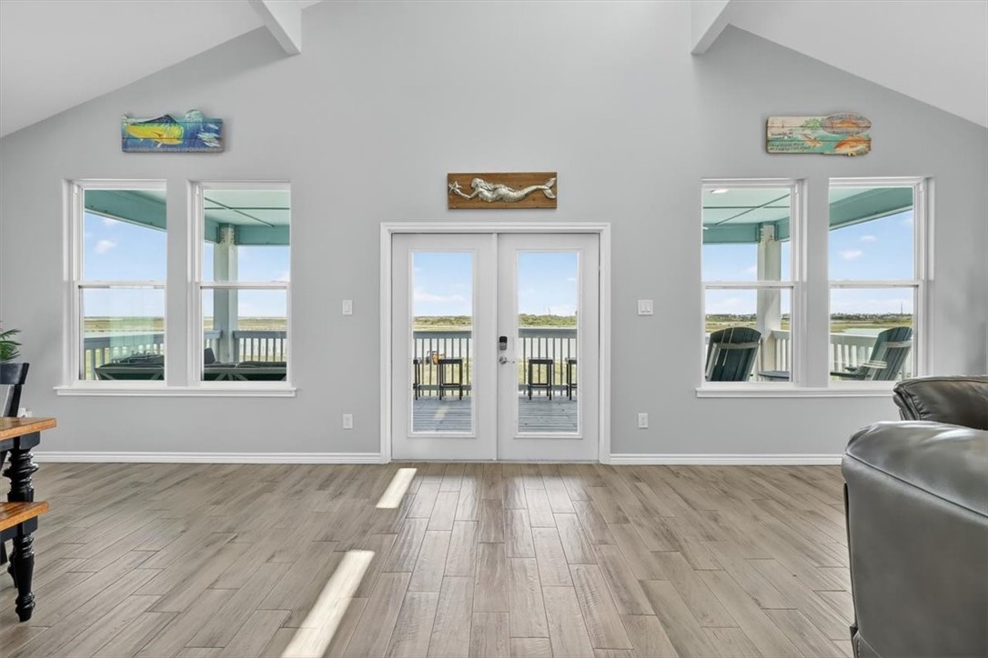 396 Paradise Pointe Dr Property Photo 5