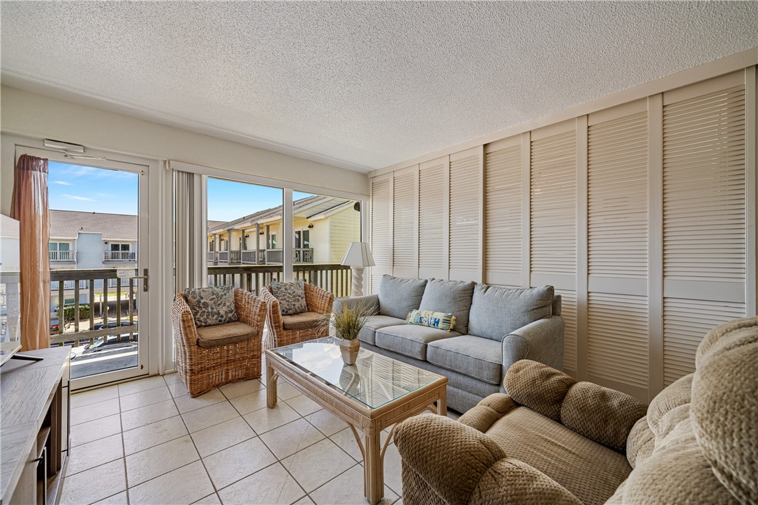 14810 Windward Dr 301 Property Photo 15