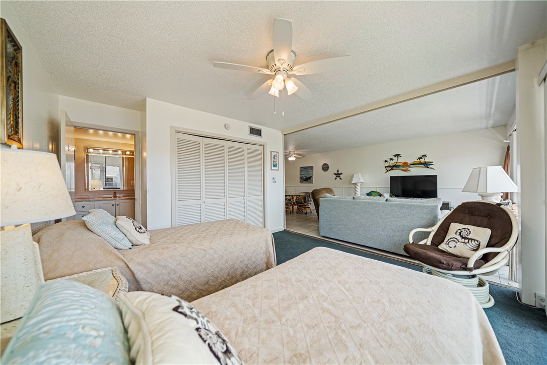14810 Windward Dr 301 Property Photo 19