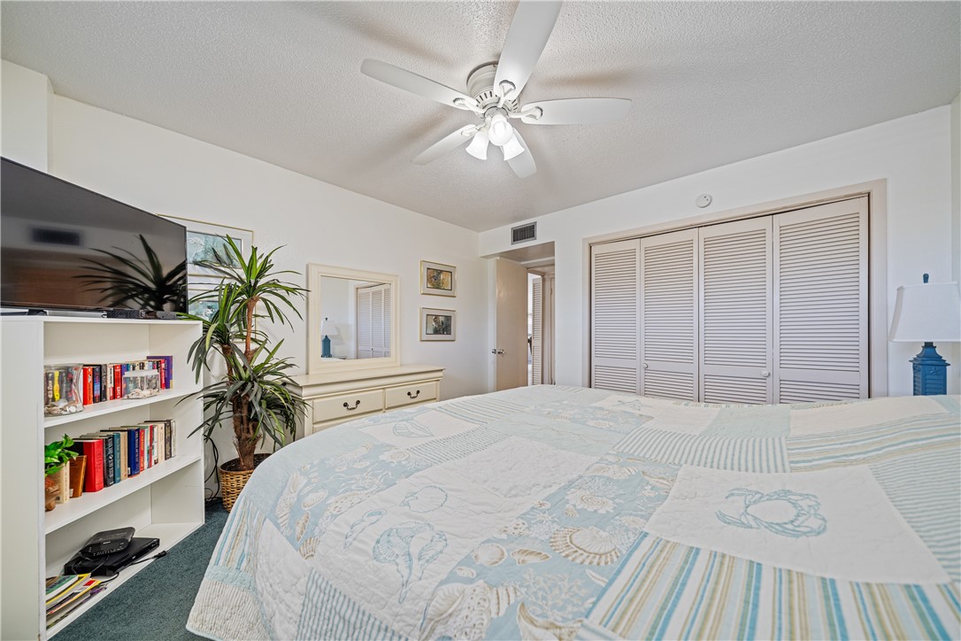 14810 Windward Dr 301 Property Photo 23