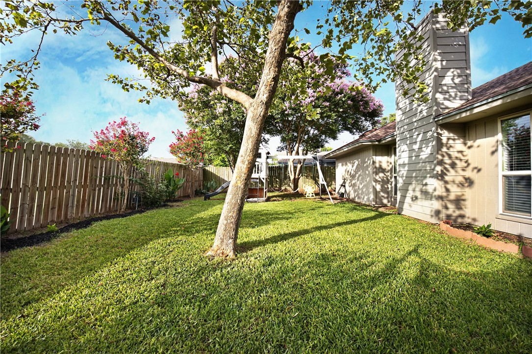 2305 Twin Oak Dr Property Photo 19