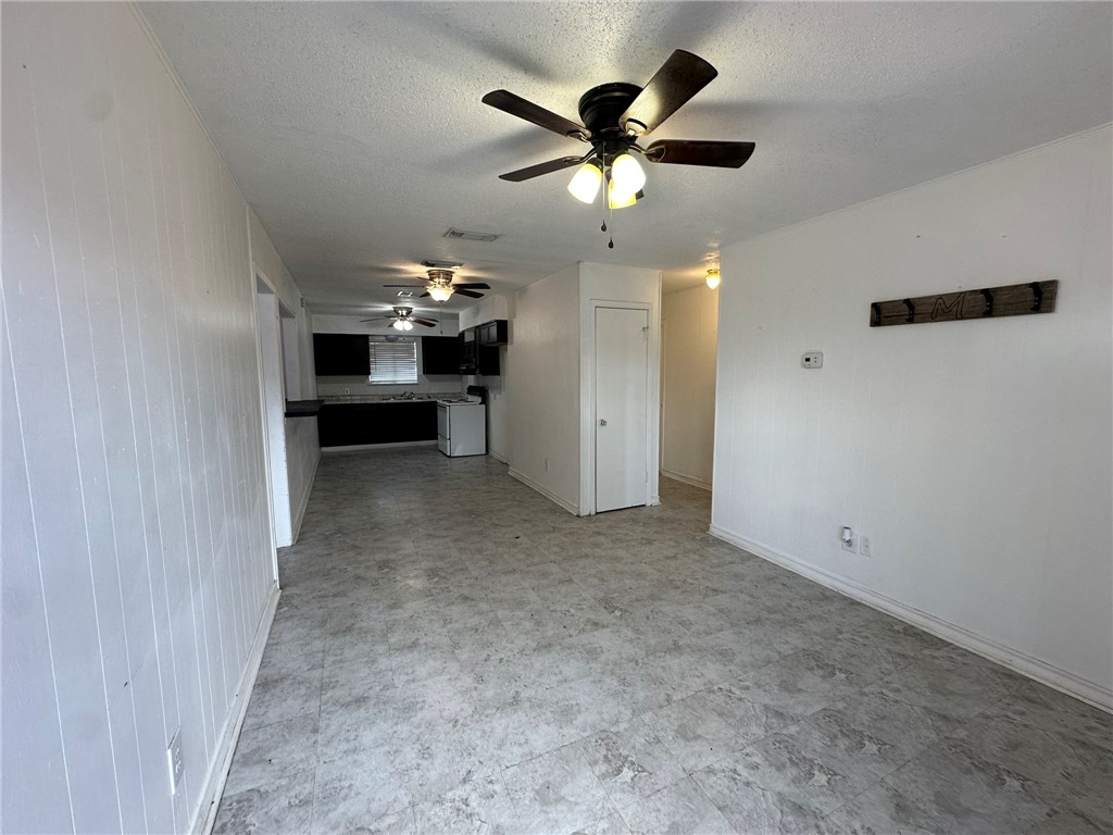 115 Lee Ave Property Photo 3