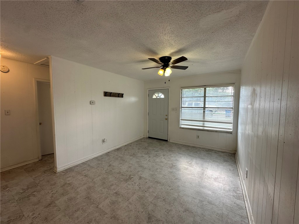 115 Lee Ave Property Photo 4