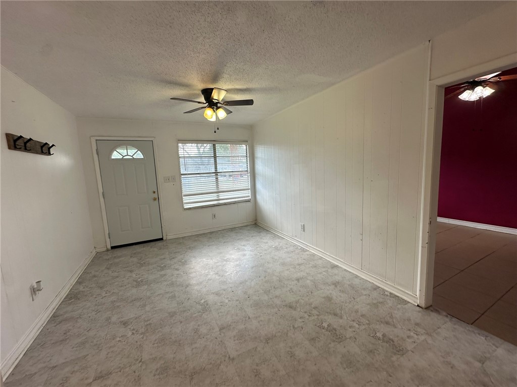 115 Lee Ave Property Photo 5