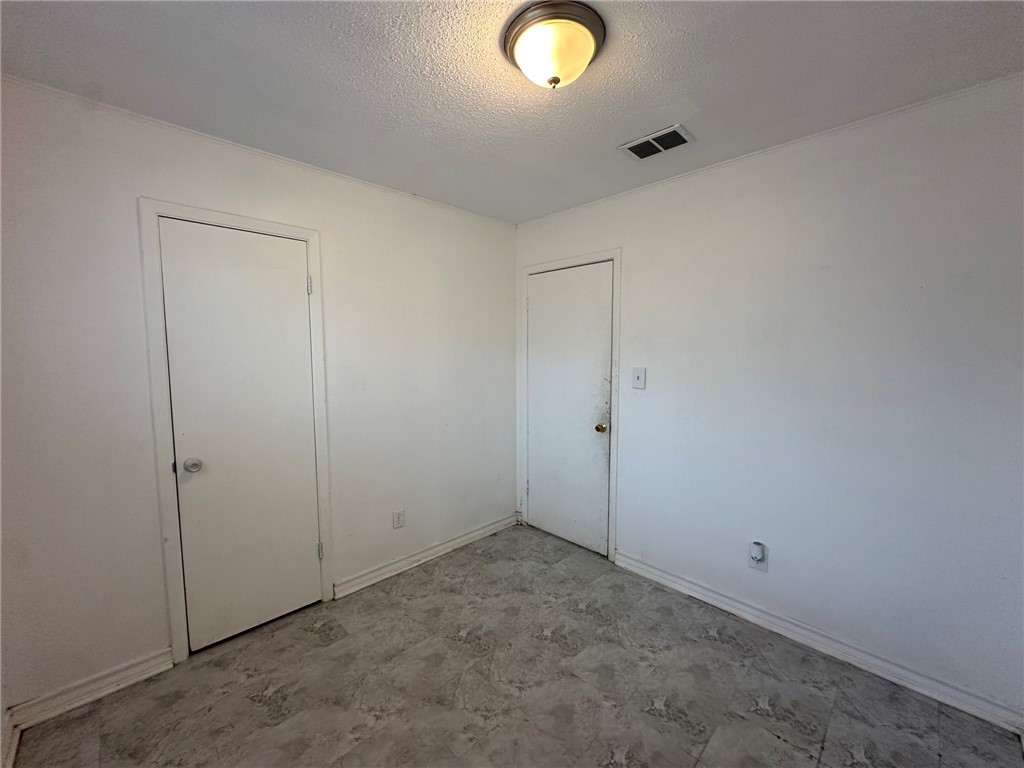115 Lee Ave Property Photo 20