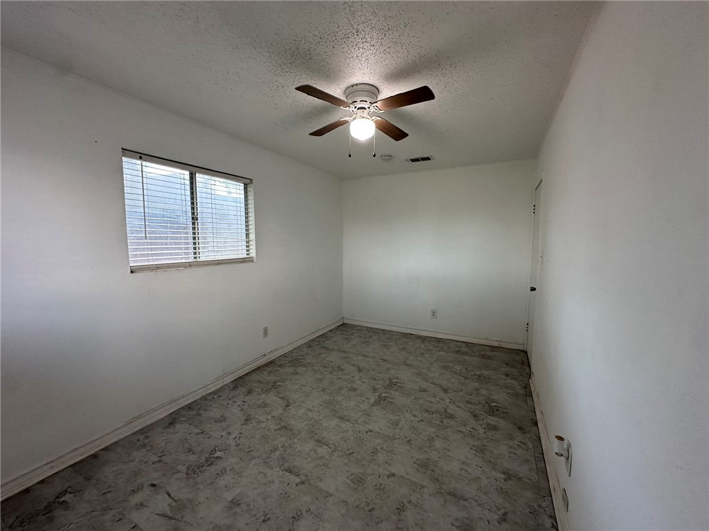 115 Lee Ave Property Photo 30