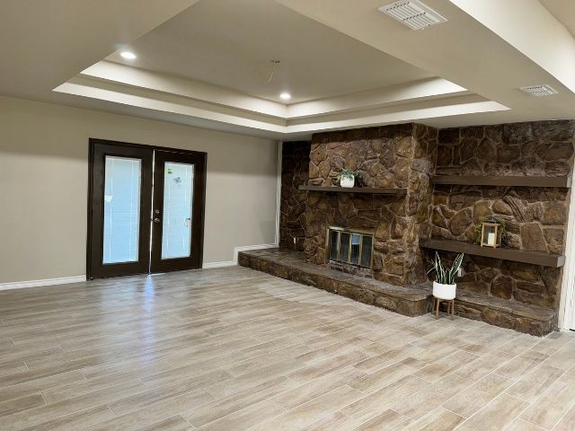 1501 Rose Dr Property Photo 3