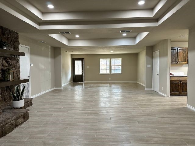 1501 Rose Dr Property Photo 5