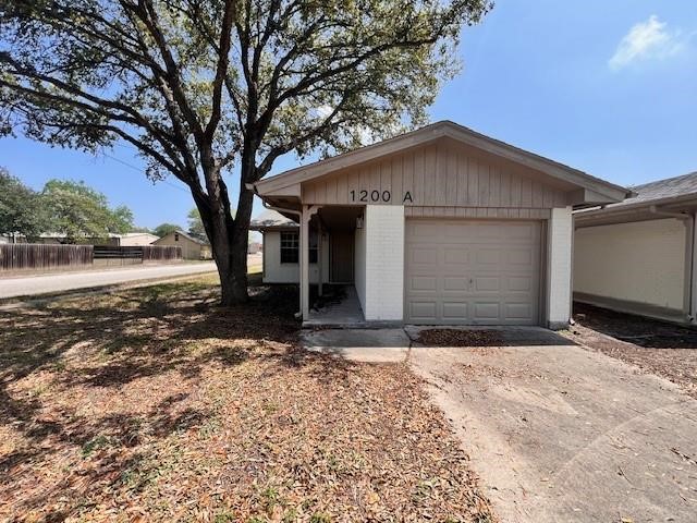 1200 Kline A,b,c Property Photo 3