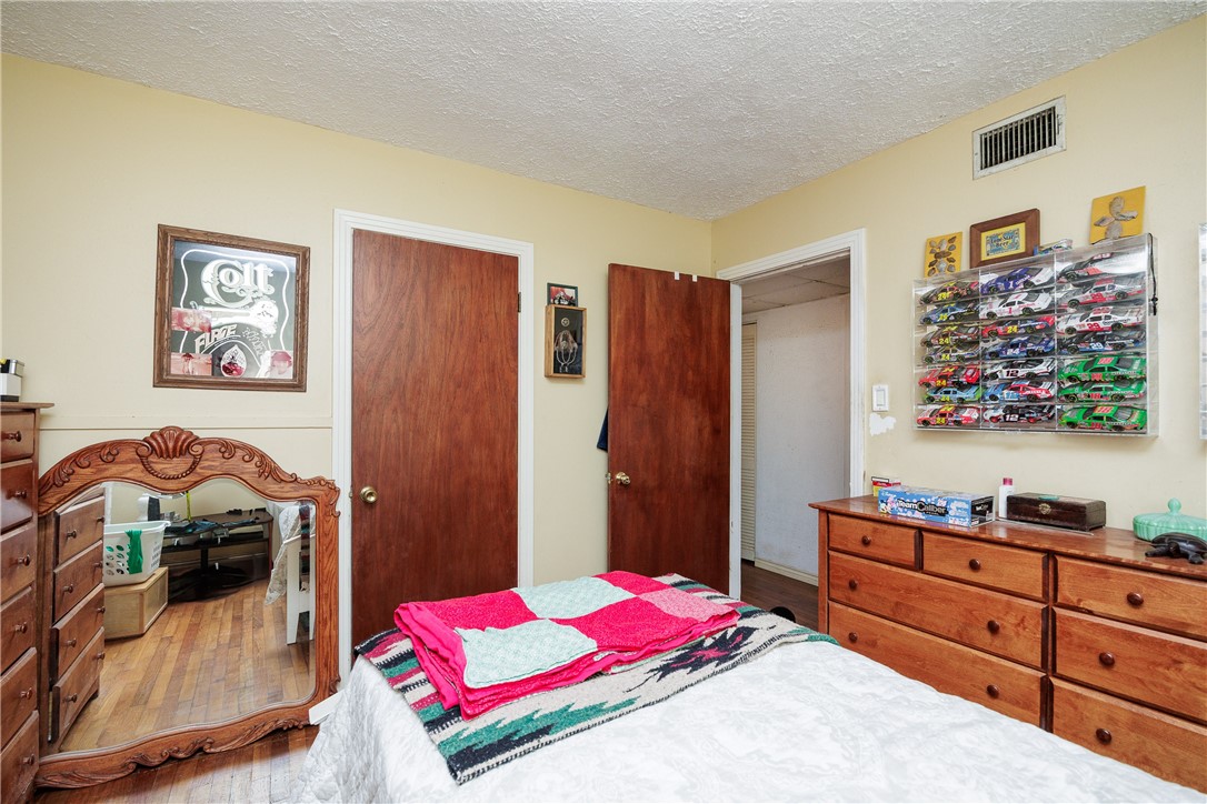 1037 Collingswood Dr Property Photo 13