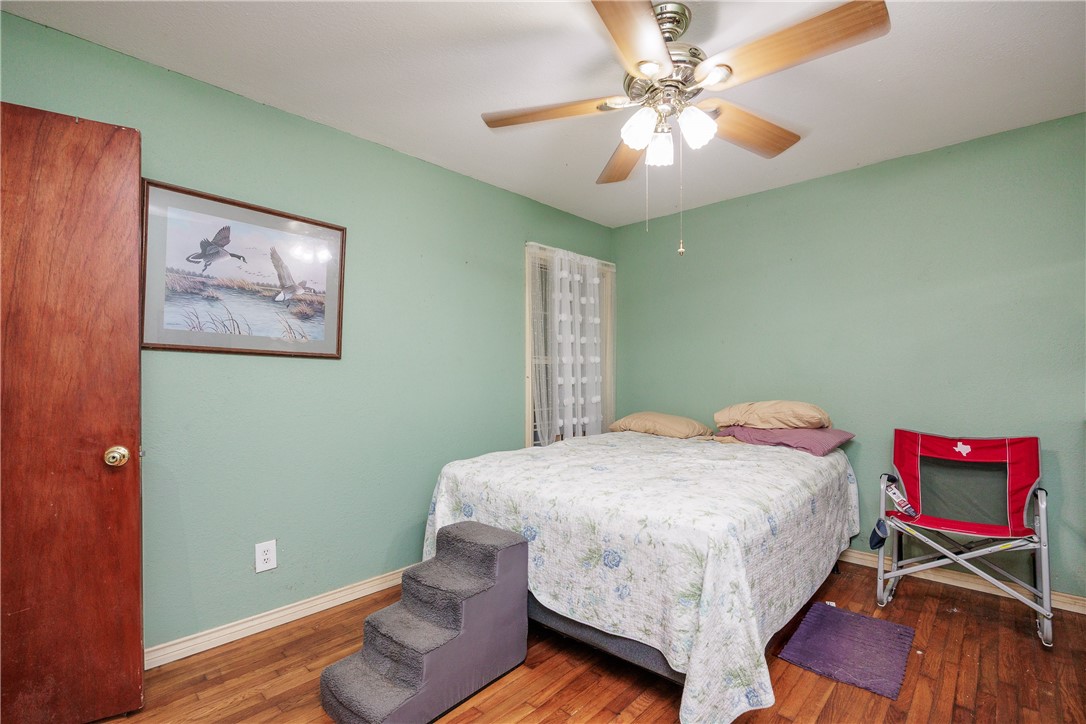 1037 Collingswood Dr Property Photo 22