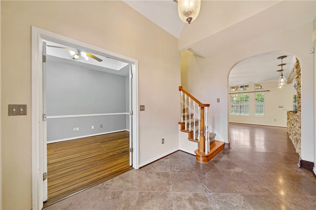 5609 Leicester Dr Property Photo 8